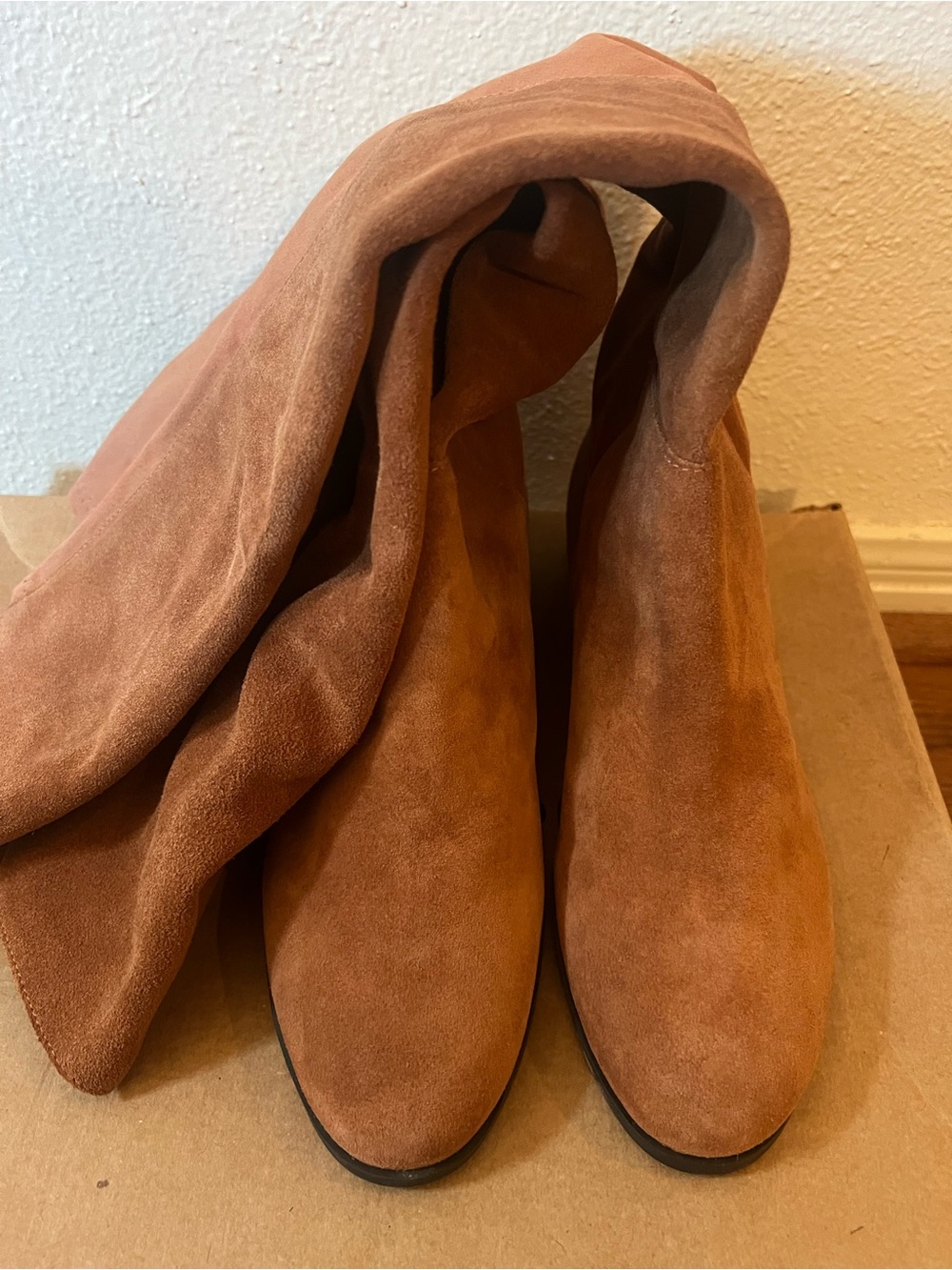 Women's Suede Boot in Rust